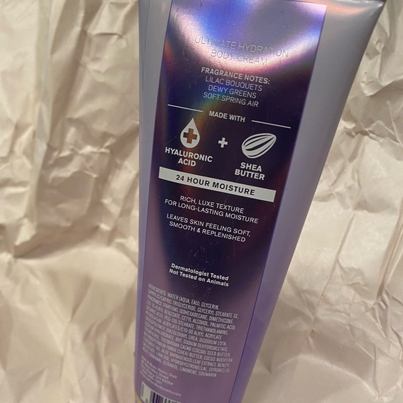 Fresh Cut Lilacs Body Cream - Picture 3 of 6